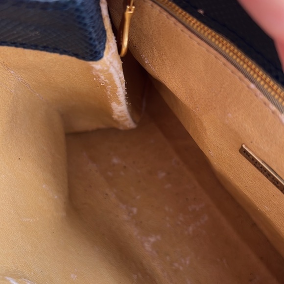 Bottega Veneta leather embossed top handle/crossbody handbag . Made in Italy - Picture 11 of 15